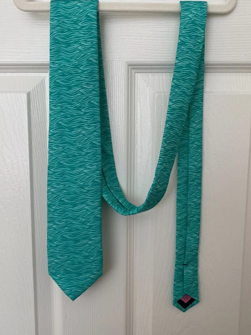 NWT Vineyard Vines Tonal Wave Antigua Green Silk Tie